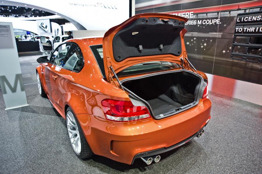  BMW 1-Series M Coupe 2012 года  (фото 21 из 39)